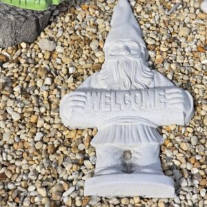 Gnome statue non painted